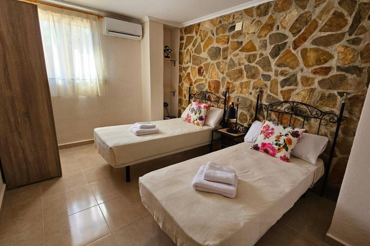 Villa Buen Estar, Piscina, Barbacoa, Jacuzzi En Valencia Turís Exterior foto