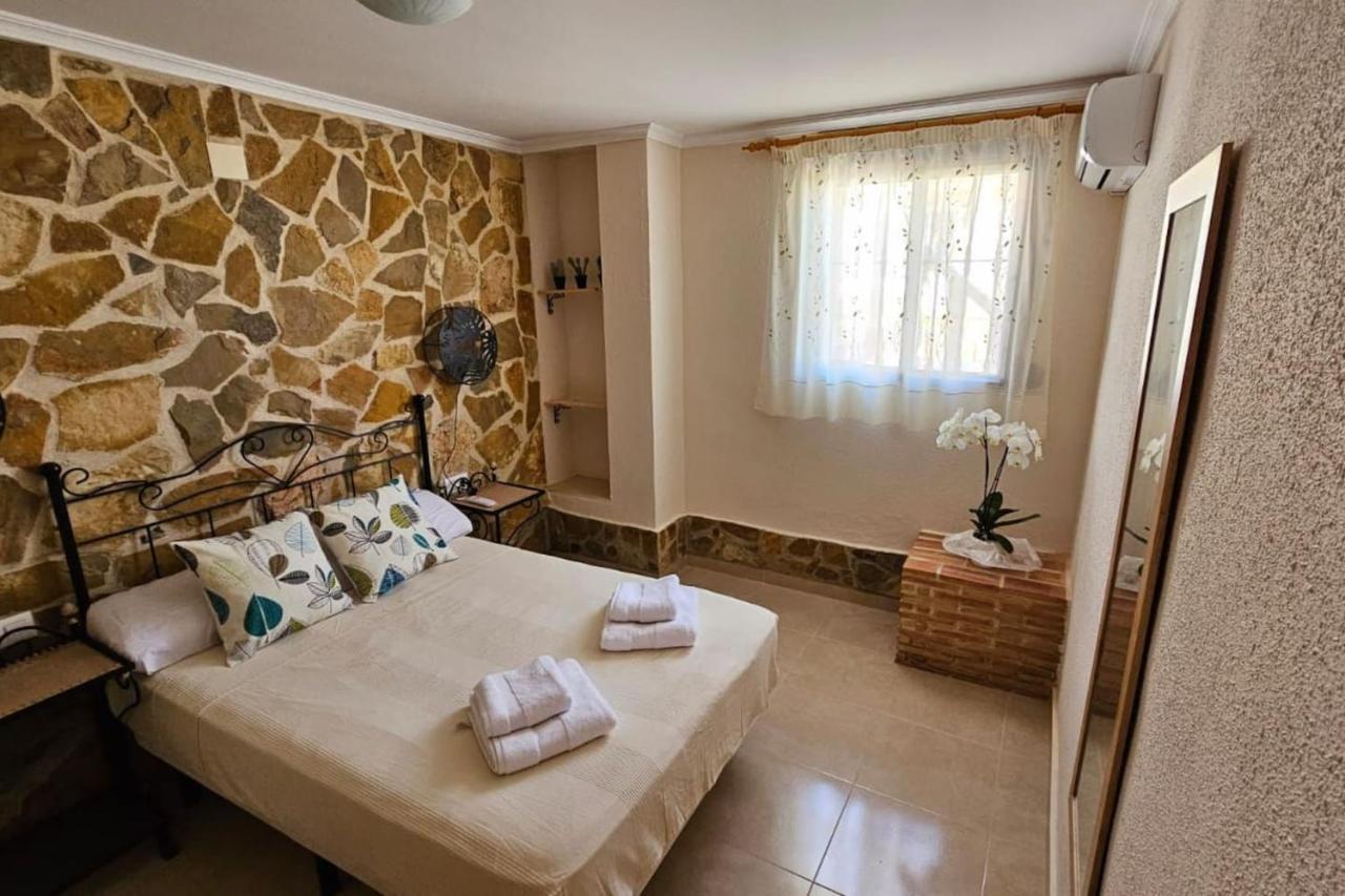 Villa Buen Estar, Piscina, Barbacoa, Jacuzzi En Valencia Turís Exterior foto