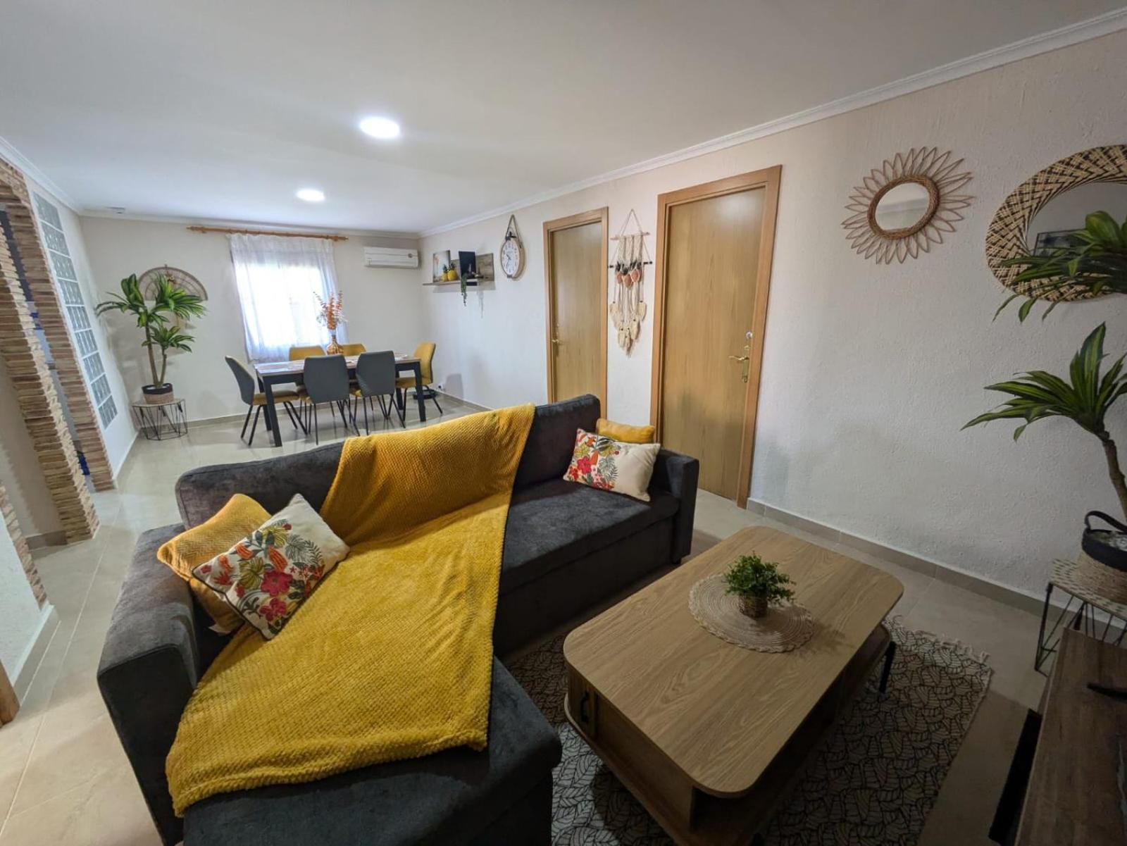 Villa Buen Estar, Piscina, Barbacoa, Jacuzzi En Valencia Turís Exterior foto